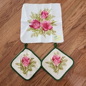 Vintage California hand prints floral all cotton washcloth hotpad set